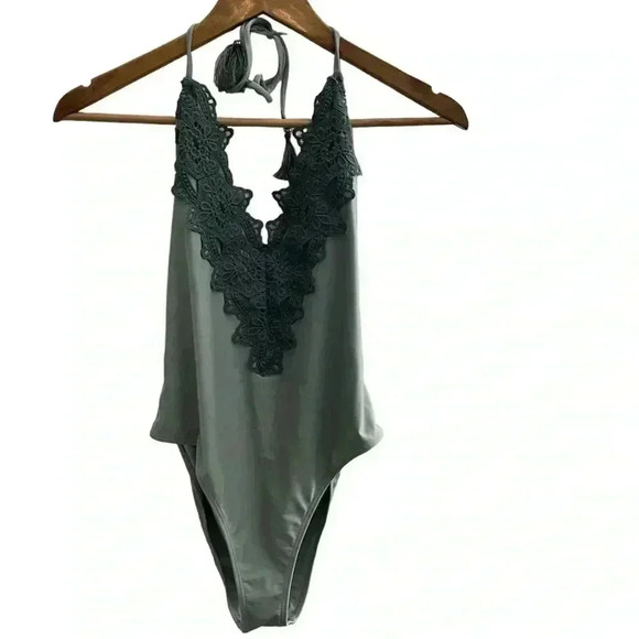 Teal One Piece Bathing Suit crochet Mid Piece, Size Small, Great Condition - Picture 3 of 7